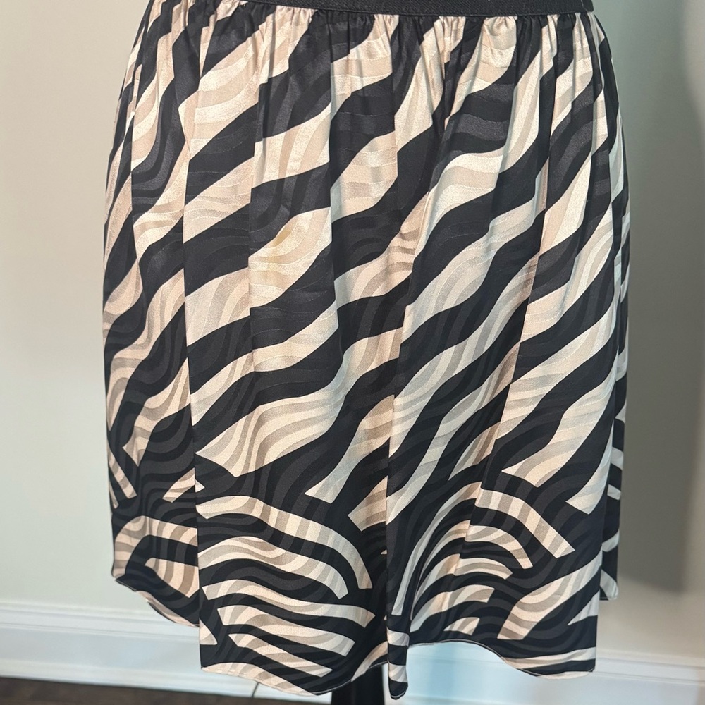 Banana Republic Black and Baby Pink Silk Fabric Skirt